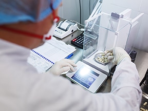 high-precision-lab-balance